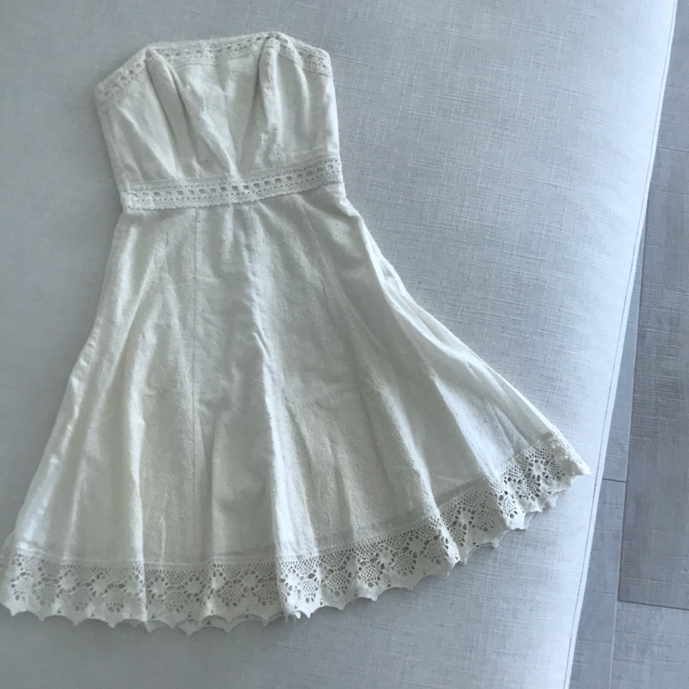 White House Black Market Stunning Dress